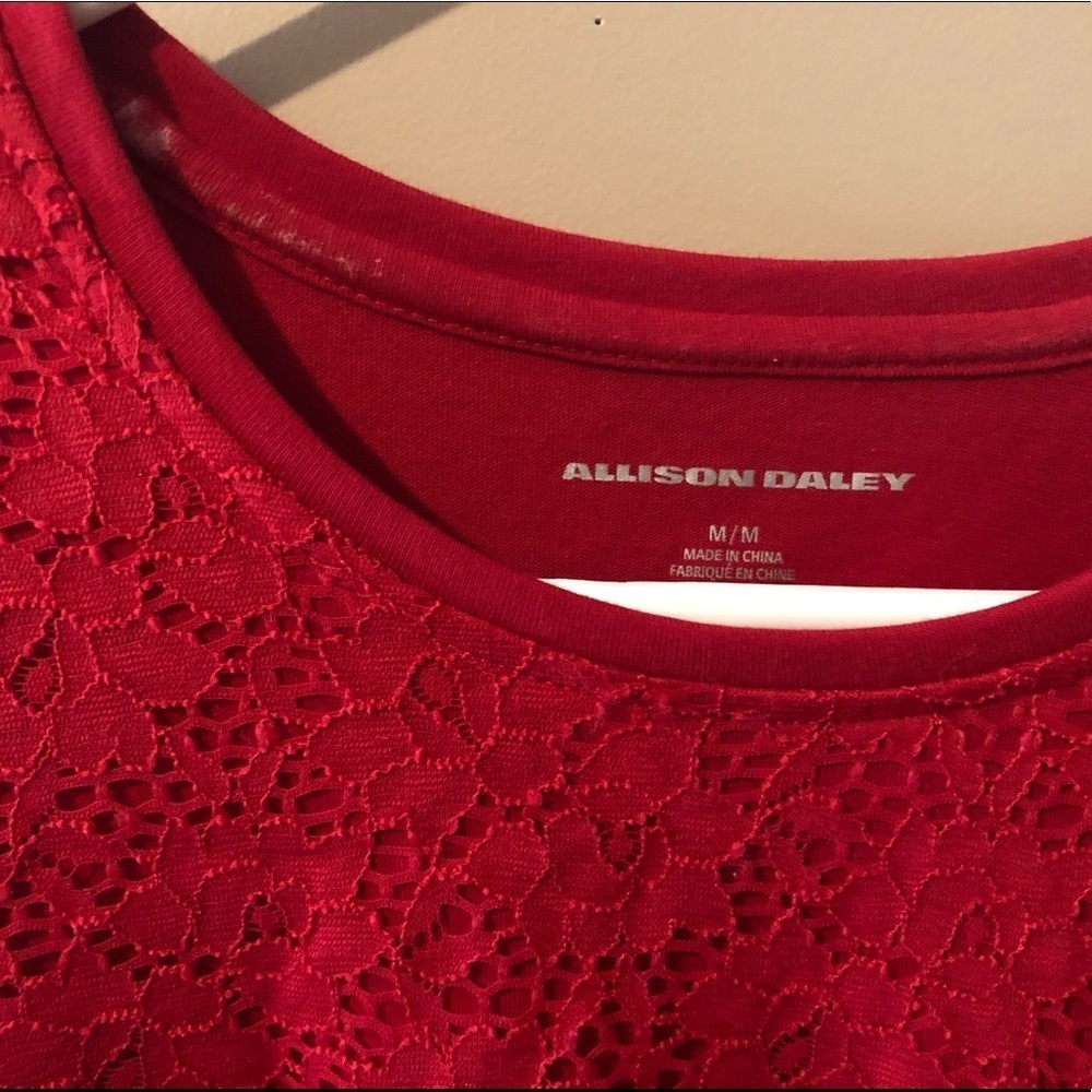 Red Top - Picture 5 of 9